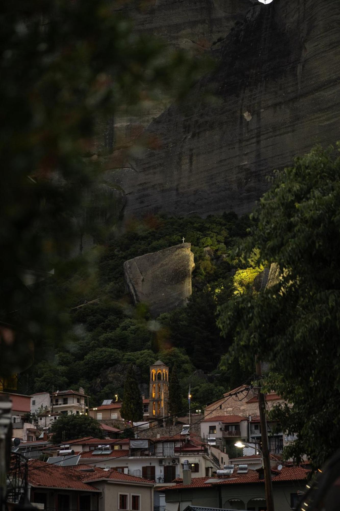 Chara'S Luxury Home Kalambaka Exterior photo